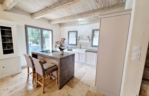 Uzes House | Bastide Provençale Avec Piscine Privée Chauffée
