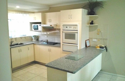 Eli Waters Apartment | Bay Hideaway Resort