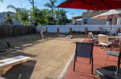 Bay Park House | Bay Park 3-bedroom 2-bath with bunkbeds