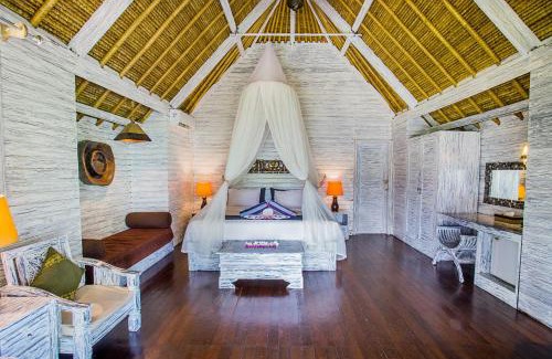 Mushroom Bay Resort | Bay Shore Huts