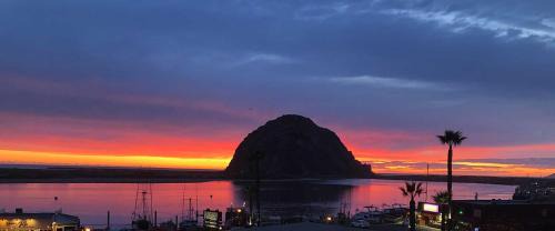Morro Bay Hotel | Bayfront Inn