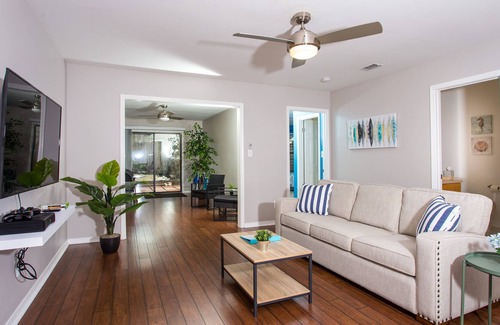 East Pensacola Heights House | Bayfront Retreat of Pensacola, Close to Downtown and Beach