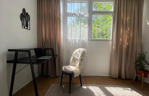 Almaty Apartment | BAYHOUSE - Апартаменты в БОХО Жетысу