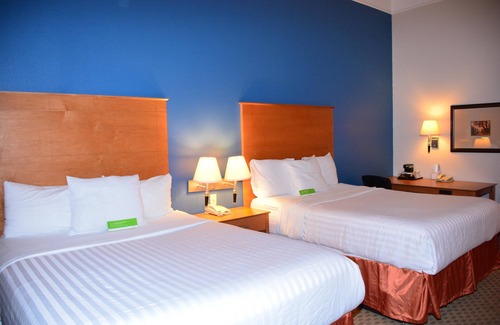 Brenham Hotel | Baymont by Wyndham Brenham