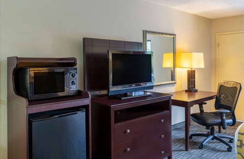 Columbus Hotel | Baymont by Wyndham Columbus GA
