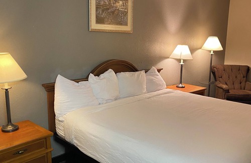 Logan Hotel | Baymont by Wyndham Logan