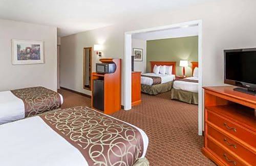 Orange Prairie Hotel | Baymont by Wyndham Peoria