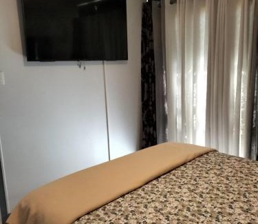 Kingscote Apartment | Bayside Home-Now Backpacker's price in Kingscote Esplanade in Buller