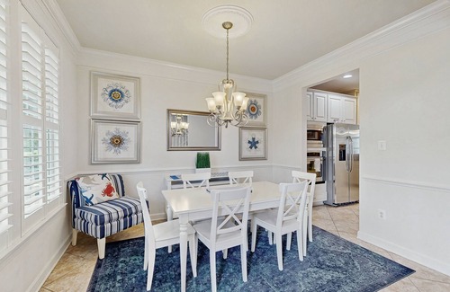 The Commons House | Bayside Resort townhouse w/golf on-site, gym, and shared sauna