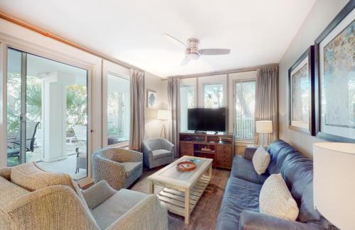 Baytowne Wharf Apartment | Baytowne Wharf - Observation Point North #351