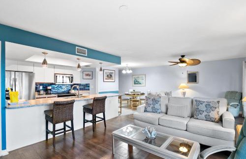 Bradenton Beach House | Bayview Condo B