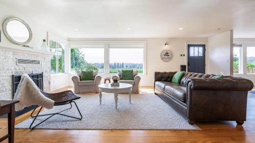 Langley House | Bayview Together Farm by AvantStay A Location