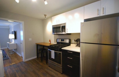 Brookwood Apartment | (BCF1b) A Place to Work with 100MB Internet in Your Own Space