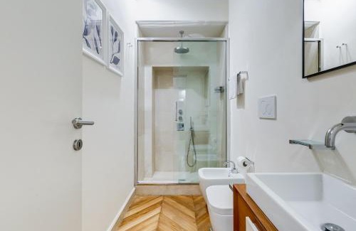Rione IV Campo Marzio Apartment | BDC - The Platinum 2-Bdr apt @Spanish Steps