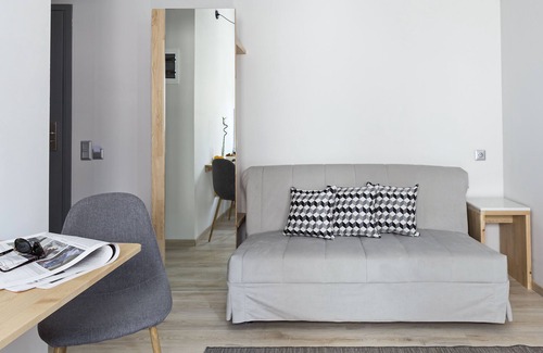 Thissio Hotel | Be My Guest Athens 2 separate one bedroom apartments in the same building