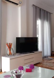 Ano Patisia Apartment | Be My Guest In Athens