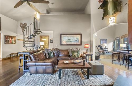 Copper Mountain Village Apartment | BE410 Bridge End Pet Friendly condo