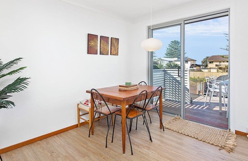 Werri Beach Apartment | beach breezeweli beach