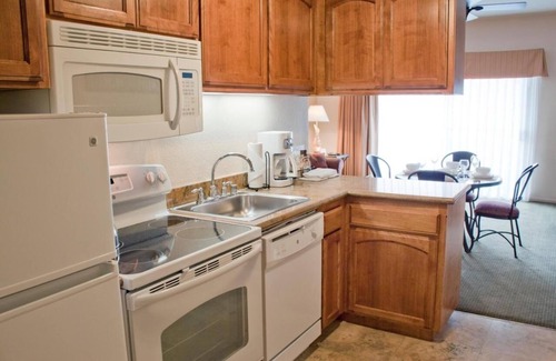 Avila Beach Hotel | Beach Escape! 3 Spacious Units w/Full Kitchen, Free Parking, & Onsite Pool!