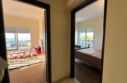 Pont Blondin Apartment | Beach flat with pool at Al Mansouria