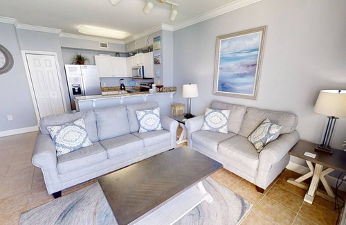 Panama City Beach Condo | Beach Front 2bed 3bath bunks Free Beach Service Free Golf & Activities Daily