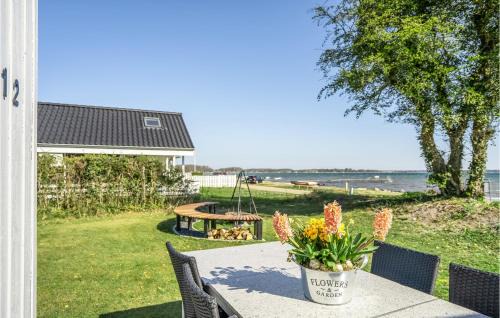 Grønninghoved Strand House | Beach Front Home In Sjølund