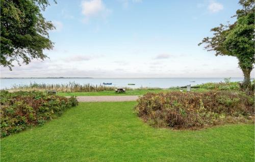 Grønninghoved Strand House | Beach Front Home In Sjølund