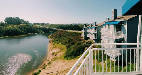 Fort Bragg Hotel | Beach House Inn