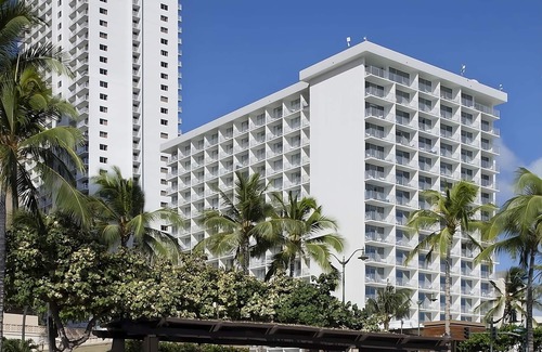 Waikiki Resort | Beach is Calling! Ocean View, 2 On-site Restaurants, 2 Pools, Pets Allowed