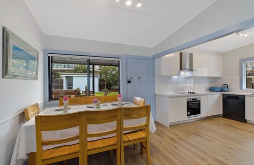 The Entrance Apartment | Beach Nest on Coral