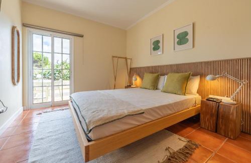 Pedras Pretas House | Beach Retreat - By Wehost
