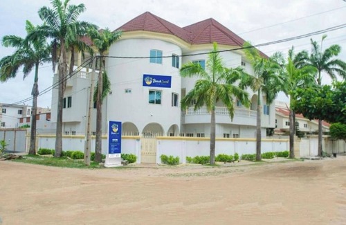 Littoral Department Apartment | Beach Sand Hotel & Resort, Cotonou Standard King Room 3