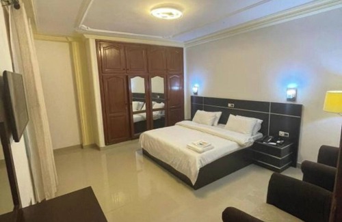 Littoral Department Apartment | Beach Sand Hotel & Resort, Cotonou Standard King Room 3