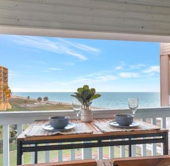 North Beach Apartment | Beach View & SeaBreezes