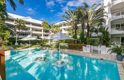 Palm Cove Apartment | Beachfront Apt In Alamanda Beachfront Resort 25