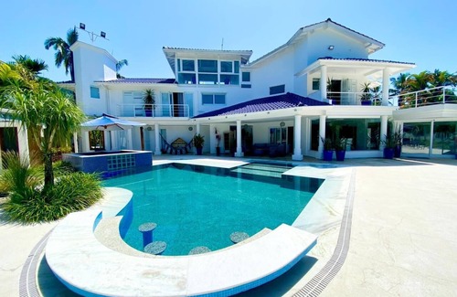 Caraguatatuba House | Beachfront Condominium Costa Verde Tabatinga - Caraguatatuba - With daily staff