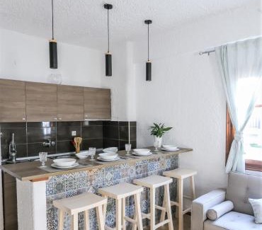 Pefkochori Apartment | Beachfront deluxe apt.