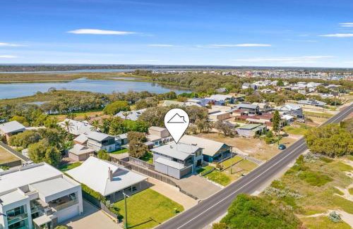 Wonnerup House | Beachfront Escape Busselton