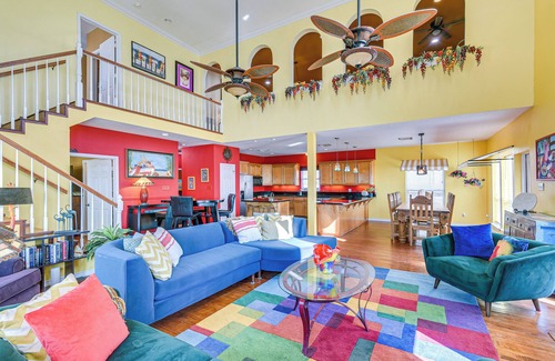 San Luis House | Beachfront Home w/Deck + Views in Freeport!
