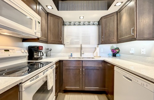 New Smyrna Beach Condo | Beachfront Oceanview Condo - Pool, BBQ & Steps to Flagler Ave
