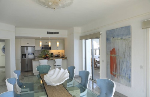Auroras Condo | Beachfront Penthouse by Pueblo Bonito