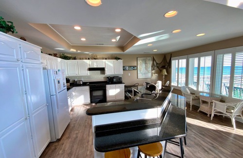 Morgantown House | Beachfront/Pools/Pickleball