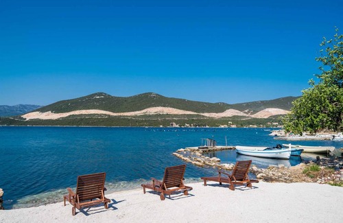 Putnikovic Villa | Beachfront Villa Olive Mill