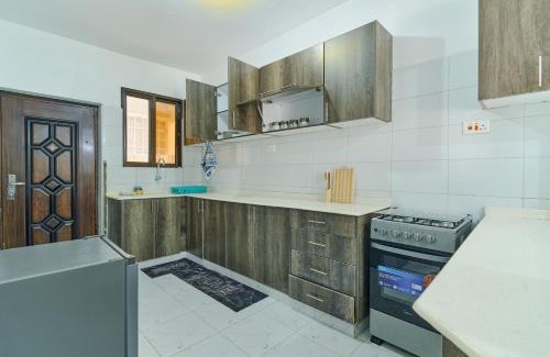 Ukunda Bed & Breakfast | Beachside 2 bedroom apartment in Diani