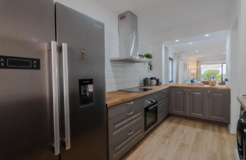 Albufeira Apartment | Beachside Bliss T2 with Pool & Beach Access by Drago Rentals