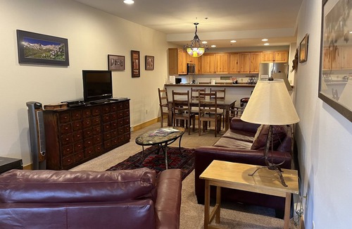 Mountain Village Condo | Bear Creek Lodge 108a 1 Bedroom Condo by Alpine Lodging Telluride