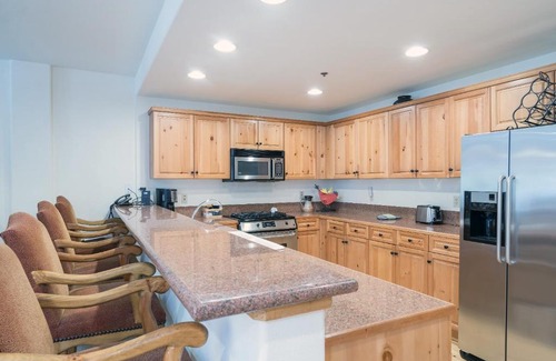 Mountain Village Apartment | Bear Creek Lodge 110A by Alpine Lodging Telluride