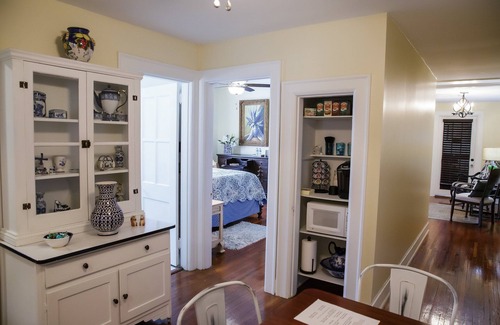 St. Elmo Improvement League Apartment | Bear House 1890, Wheland Wing, Upgraded Detailed Amenities, Walk to Cafes, Shops