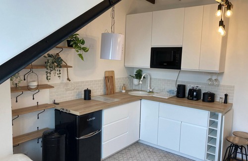 Clamart Apartment | Beau Studio Lumineux et Bien Desservi, en Plein Coeur de Clamart