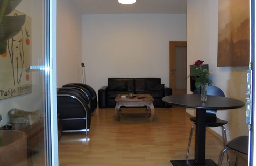 Oberhausen Apartment | Beautiful 2.5 room fair - fitter - apartment with terrace